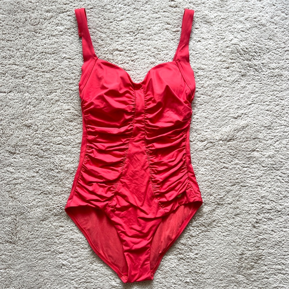 Super flattering one piece swimsuit